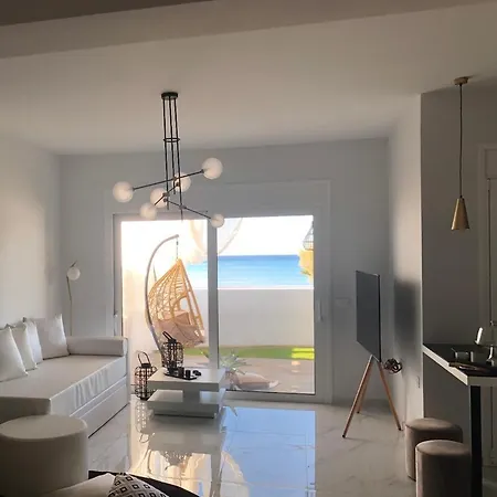 Longbeachvillas 2 Thesia Beachfront *
